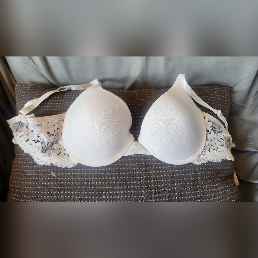 Elegant White Lace Bra